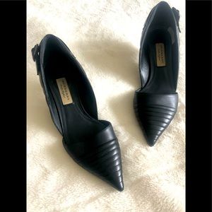 Black quilted leather Burberry pumps, 37.5, kitten heel